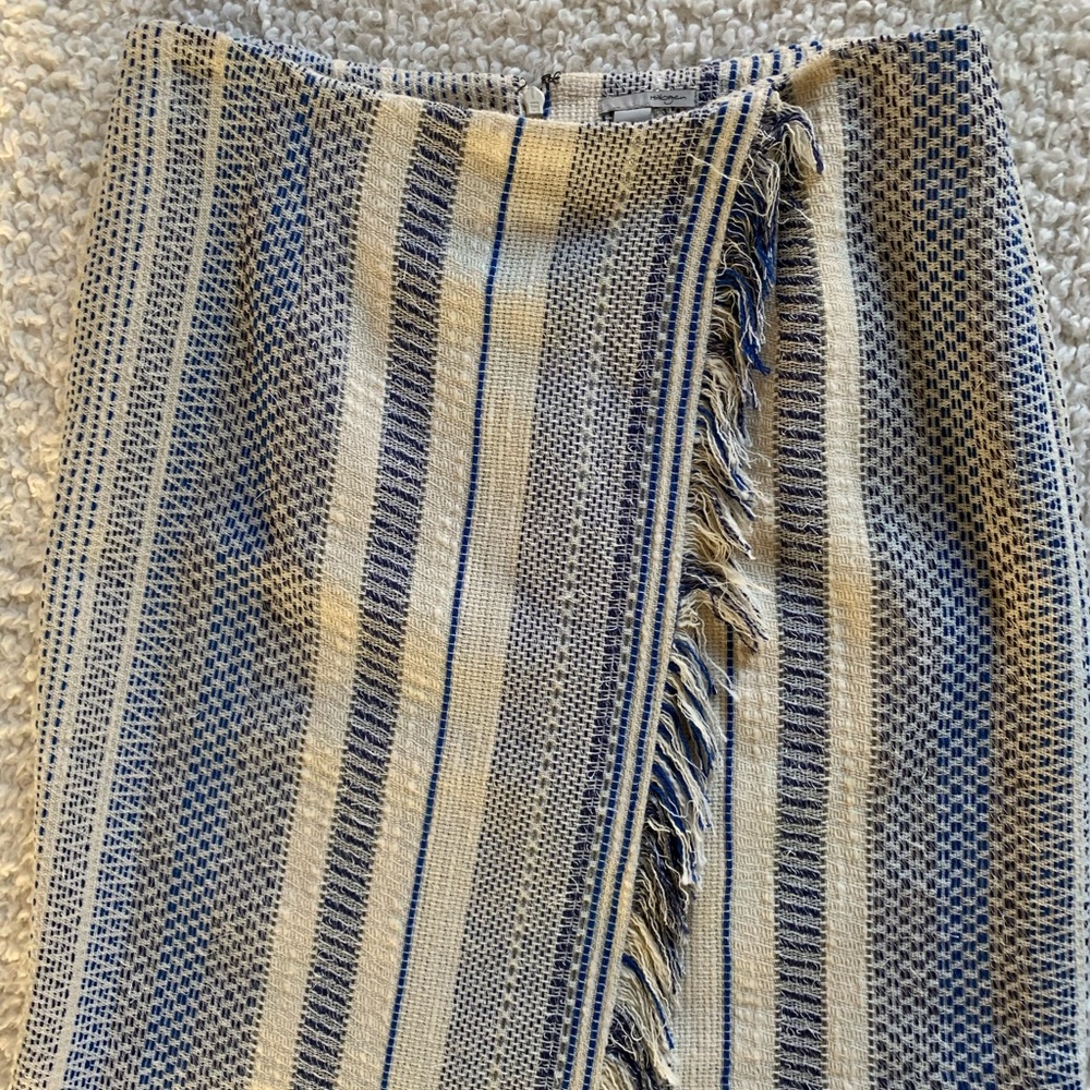 Halogen Woven Blue & White Tulip Skirt, Size 8